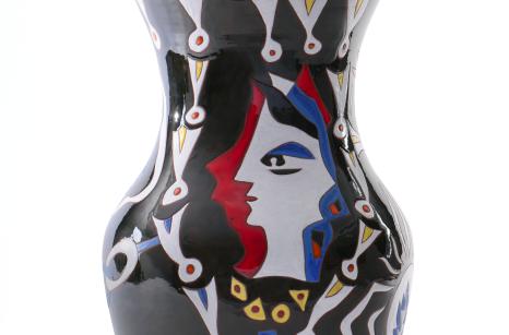 Vase, Profils et flèches, vers 1962, édition 1960-1981 ©ADAGP 2024